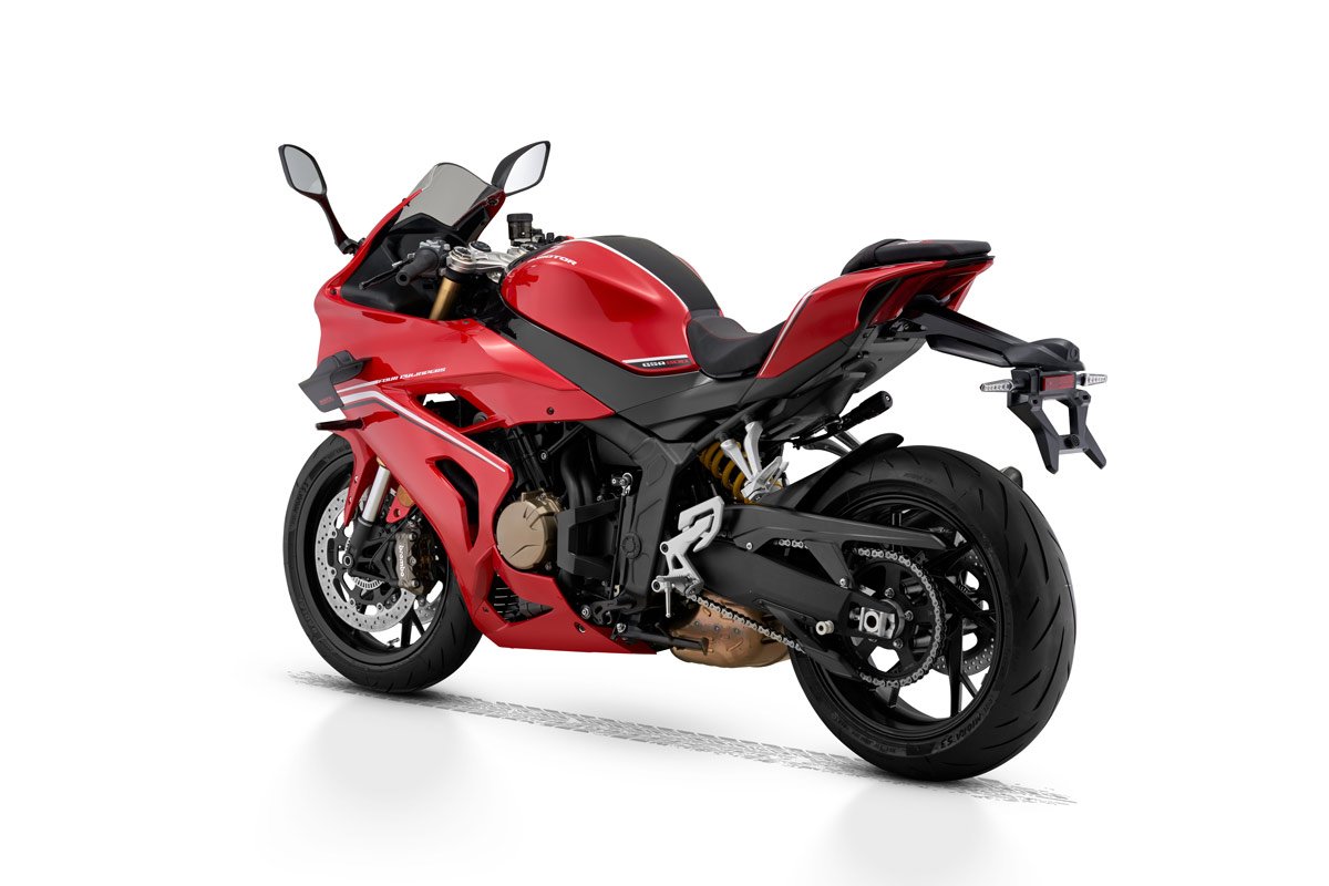 SRK 800RR — fotografija 4